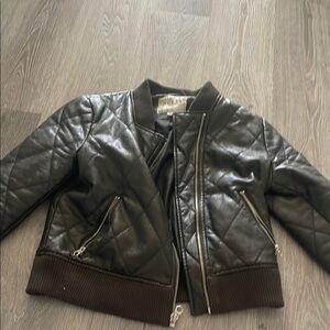 Guess DEEP OLIVE Puffer Jacket with Classic Design